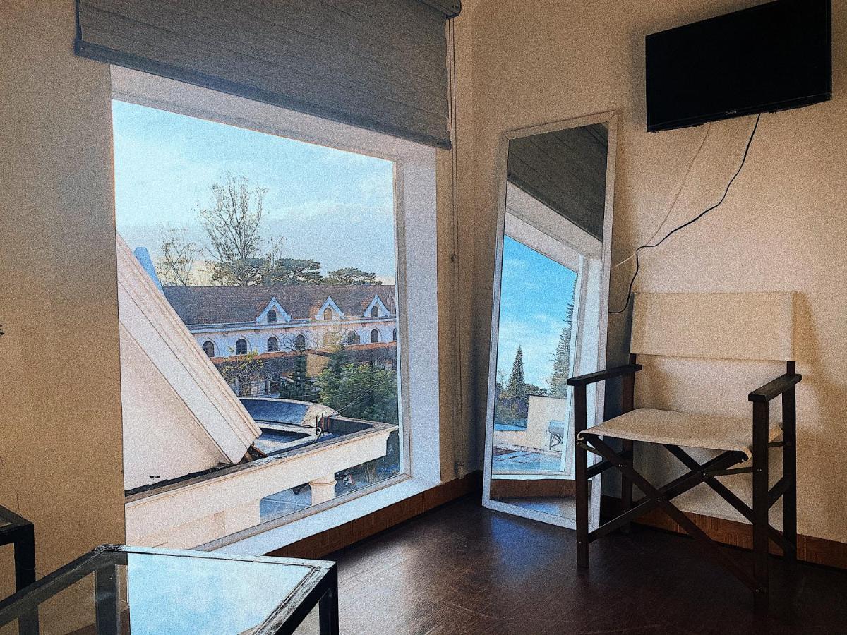 The Balcony Bnb Далат Екстер'єр фото